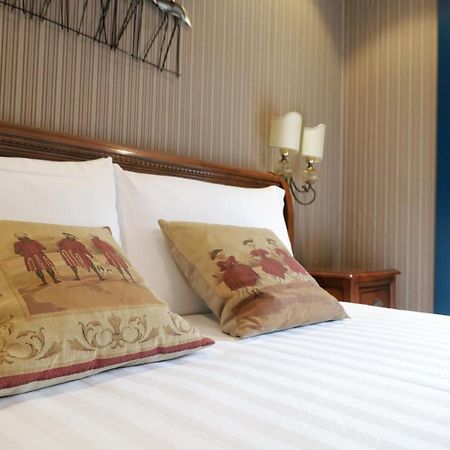 Hermitage Suites ซัสซารี ภายนอก รูปภาพ